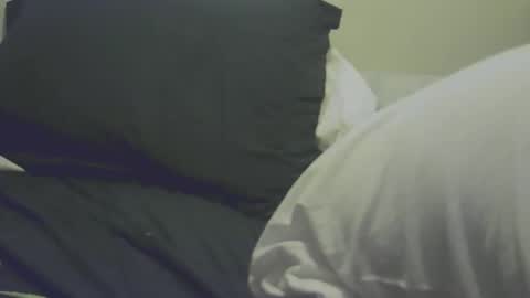 yangolox3 online show from December 4, 2:32 am