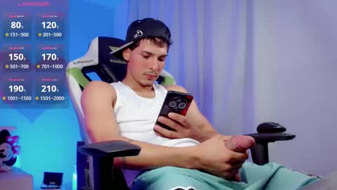 Snapshot of yankees_ chatting on October 7, 7:00 pm DANILO P online show from October 7, 7:00 pm