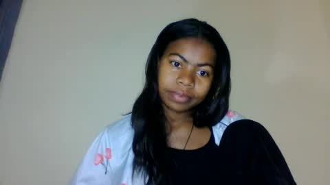 Snapshot of yannick_01 chatting on June 25, 5:23 am yannick_01 online show from June 25, 5:23 am