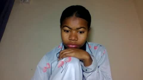 Snapshot of yannick_01 chatting on July 13, 8:28 am yannick_01 online show from July 13, 8:28 am