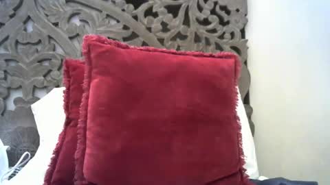 HOT MILF online show from February 23, 8:39 pm