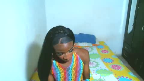 Snapshot of yarithza_ts2003 chatting on January 23, 3:05 am YARITHZA online show from January 23, 3:05 am