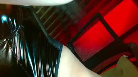 miss yasii online show from March 9, 3:38 pm