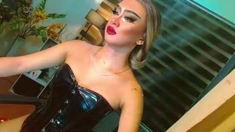 Snapshot of yasii19 chatting on July 4, 2:45 pm miss yasii online show from July 4, 2:45 pm