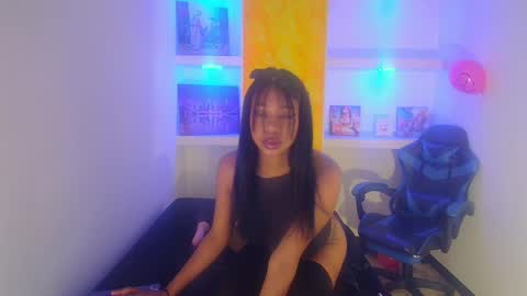 Snapshot of yayacandy chatting on February 20, 12:04 pm YAYA online show from February 20, 12:04 pm