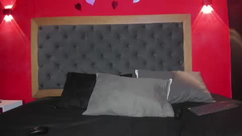 YAYA online show from April 16, 4:57 am