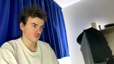 yayay333 online show from April 5, 7:55 pm