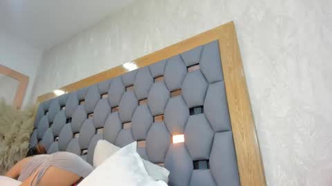 yayi derek  online show from February 28, 11:55 am