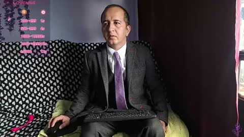 Hazzan online show from December 2, 2:12 pm