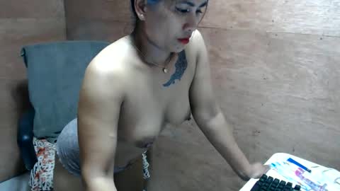 Snapshot of ybur000 chatting on April 28, 2:21 am CALL MY REAL NAME RUBY online show from April 28, 2:21 am