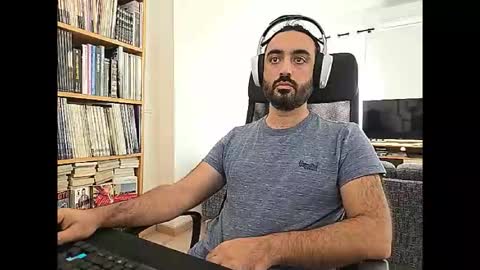 Snapshot of yeeaahoo chatting on September 9, 9:09 am yeeaahoo online show from September 9, 9:09 am