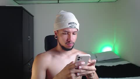 yeff online show from November 6, 1:28 am