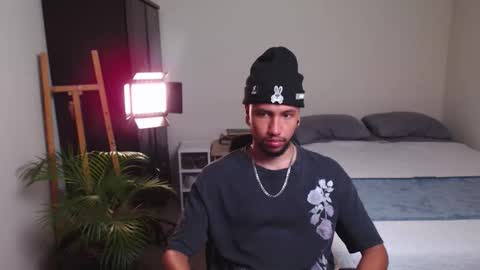 yeff online show from February 14, 12:18 am