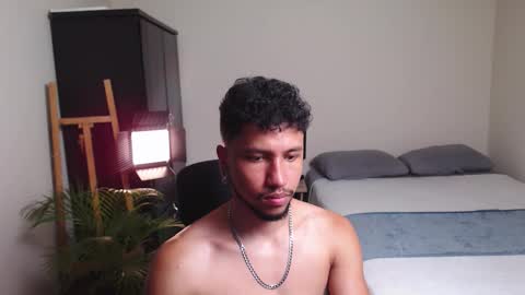 yeff online show from February 19, 12:06 am