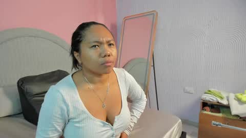 yeika_foxy online show from April 17, 11:24 am