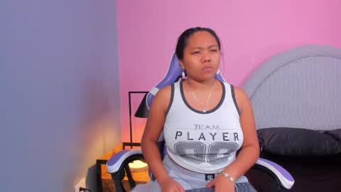 Snapshot of yeika_foxy chatting on April 28, 11:37 am yeika_foxy online show from April 28, 11:37 am
