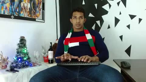 Snapshot of yeiko_park23 chatting on December 25, 1:20 am Yeiko Park23 online show from December 25, 1:20 am