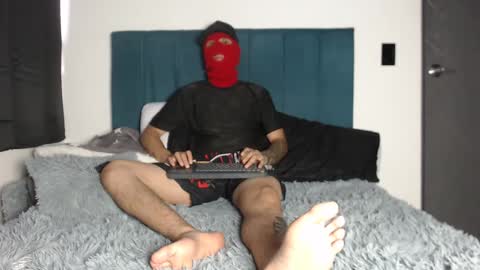 yeisongomezz online show from October 5, 8:51 pm