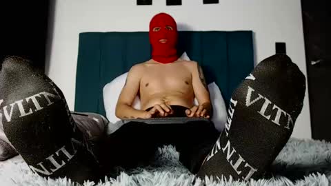 yeisongomezz online show from October 8, 4:32 am