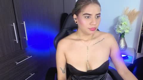 Yeli Amber online show from April 10, 12:49 am