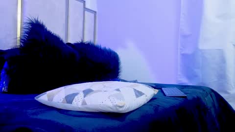 Yeli Amber online show from April 14, 12:16 am