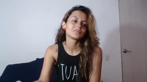 Snapshot of yemaya_28 chatting on July 23, 8:07 pm Yemaya 28 online show from July 23, 8:07 pm