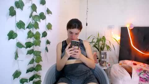 Snapshot of yemfairymcry chatting on May 22, 4:23 pm YEM online show from May 22, 4:23 pm