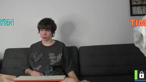 Snapshot of yen2025 chatting on October 30, 10:06 am Yen online show from October 30, 10:06 am