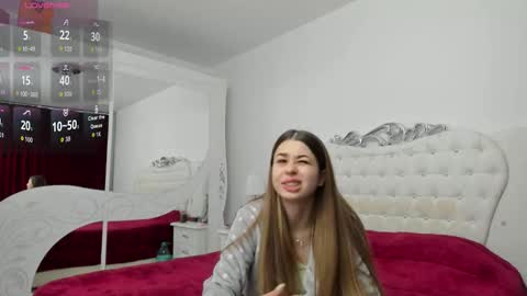 yennefer13 online show from March 19, 9:30 pm