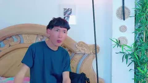 Snapshot of yeremmy_twink chatting on June 29, 10:21 pm yeremmy_twink online show from June 29, 10:21 pm