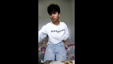 Snapshot of yeremy_boy chatting on June 10, 6:40 pm yeremy_boy online show from June 10, 6:40 pm