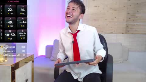 Snapshot of yerito_ chatting on December 16, 8:58 pm Yero online show from December 16, 8:58 pm