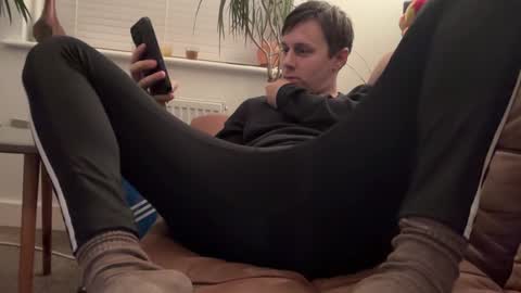 Snapshot of yesimlonely chatting on February 9, 10:32 pm Sal online show from February 9, 10:32 pm