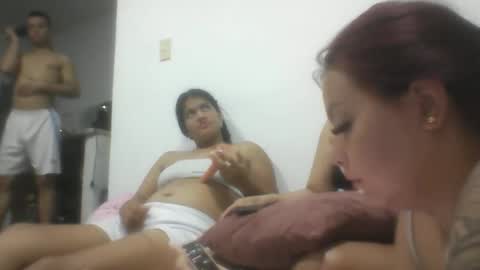 yessica and andres online show from February 18, 1:34 am