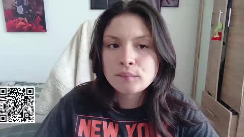 Snapshot of yessica_gomez01 chatting on April 22, 6:53 pm yessica_gomez01 online show from April 22, 6:53 pm