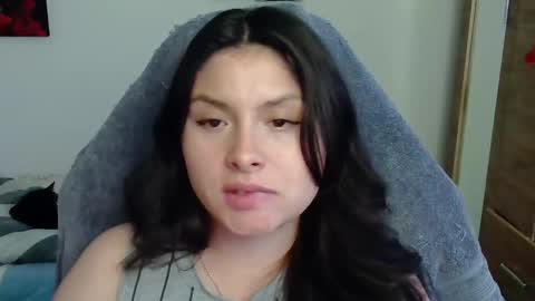 Snapshot of yessica_gomez01 chatting on May 19, 11:00 pm yessica_gomez01 online show from May 19, 11:00 pm