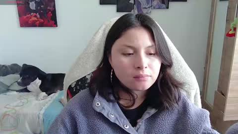 Snapshot of yessica_gomez01 chatting on May 25, 8:26 pm yessica_gomez01 online show from May 25, 8:26 pm