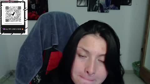 Snapshot of yessica_gomez01 chatting on June 19, 11:08 pm yessica_gomez01 online show from June 19, 11:08 pm