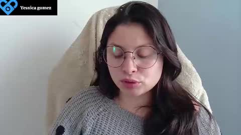 Snapshot of yessica_gomez01 chatting on June 22, 10:29 pm yessica_gomez01 online show from June 22, 10:29 pm