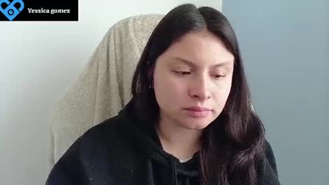 Snapshot of yessica_gomez01 chatting on June 24, 1:10 pm yessica_gomez01 online show from June 24, 1:10 pm
