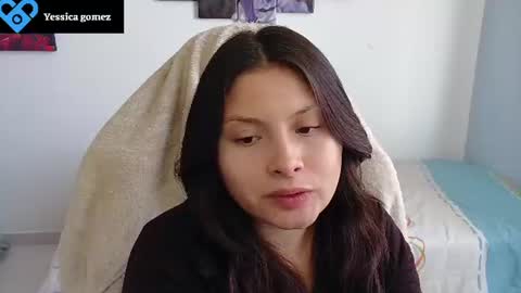 Snapshot of yessica_gomez01 chatting on July 1, 9:25 pm yessica_gomez01 online show from July 1, 9:25 pm