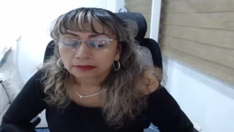 jessy online show from May 10, 1:11 am