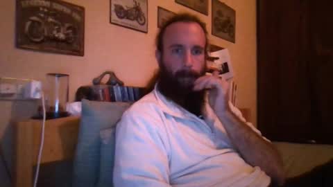 yeti_92 online show from October 21, 4:30 pm