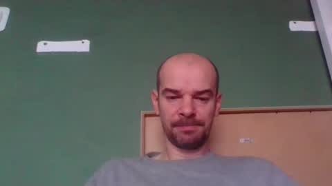 Snapshot of yewloo chatting on November 28, 7:00 am yewloo online show from November 28, 7:00 am