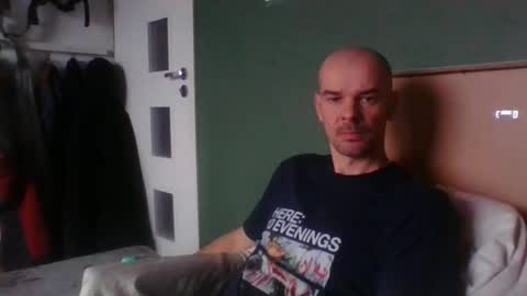 Snapshot of yewloo chatting on December 23, 9:29 am yewloo online show from December 23, 9:29 am