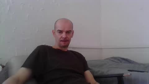 Snapshot of yewloo chatting on March 9, 7:56 am yewloo online show from March 9, 7:56 am