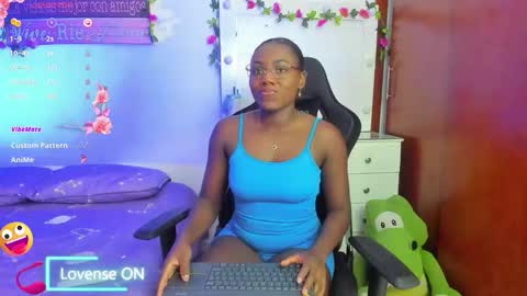 Snapshot of yice_grace chatting on November 11, 7:03 pm yice online show from November 11, 7:03 pm