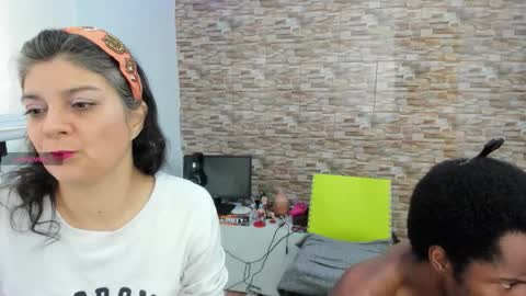 yinyyanghot online show from November 26, 5:03 pm