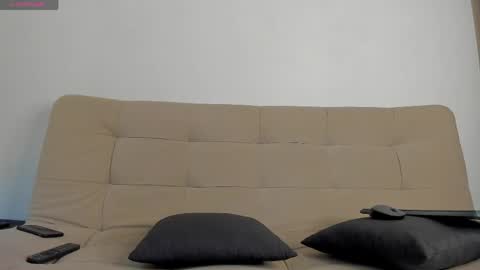 Snapshot of yizus_bonz chatting on April 29, 3:38 pm yizus_bonz online show from April 29, 3:38 pm