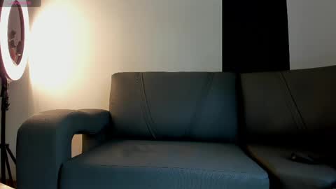 Snapshot of yizus_bonz chatting on May 3, 5:41 pm yizus_bonz online show from May 3, 5:41 pm